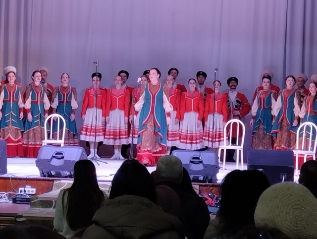 10 февраля Сотрудники Дома Культуры посетили концерт Государственного академического Кубанского казачьего хора